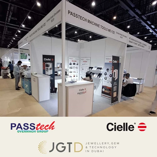 Siamo alla fiera della gioielleria al JGTD di Dubai